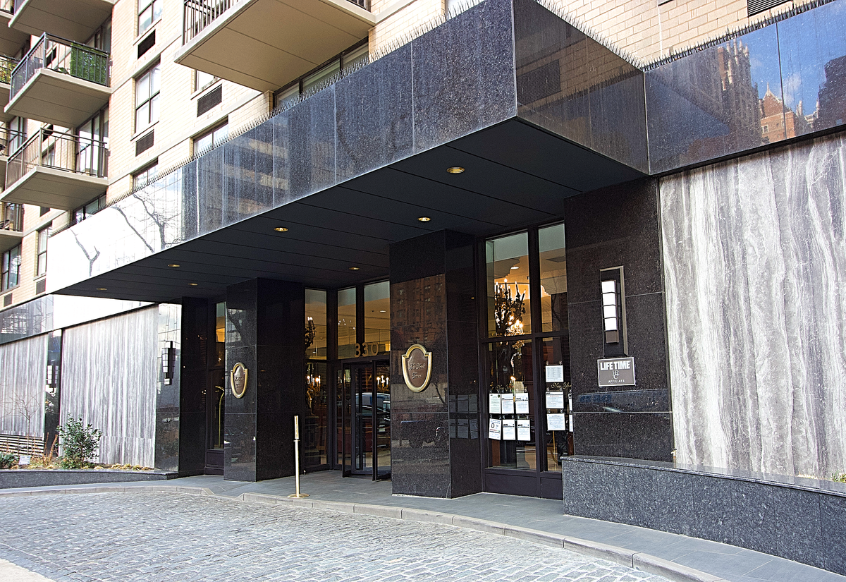 Photo for  New York Tower  - 330 EAST 39 STREET Rental Building in Midtown East, Manhattan