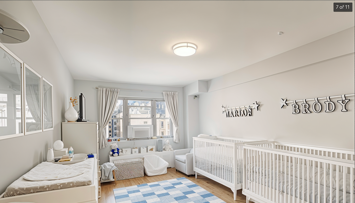 Photo for 165 East 35th Street - 165 East 35th Street Rental Building in Murray Hill, Manhattan