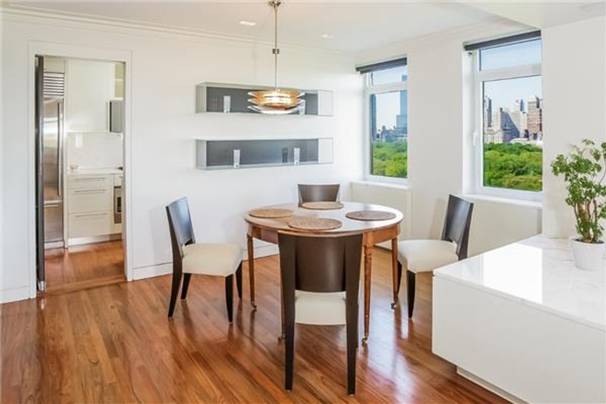 Photo for  875 5 AVENUE  - 875 5 AVENUE Cooperative in Upper East Side, Manhattan