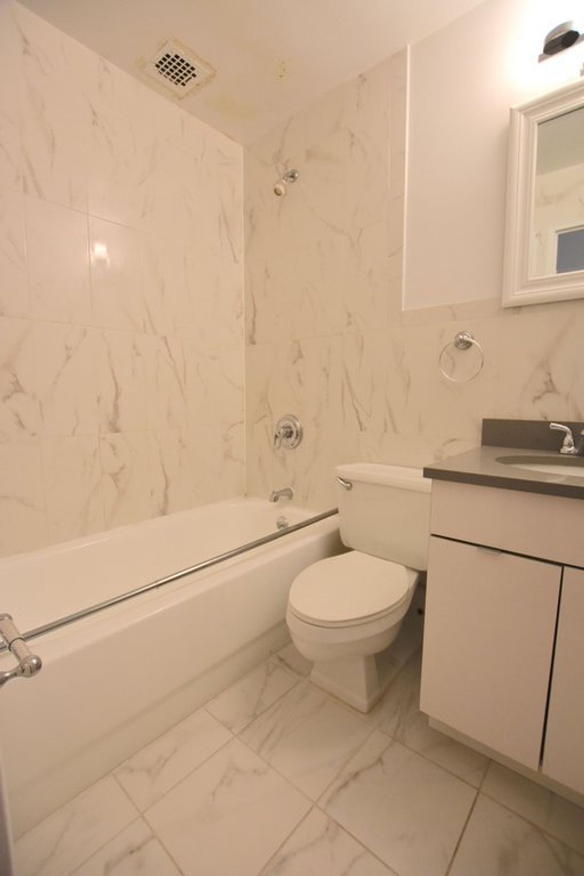Photo for 220 EAST 22 STREET - 220 East 22nd Street Rental Building in Gramercy Park, Manhattan