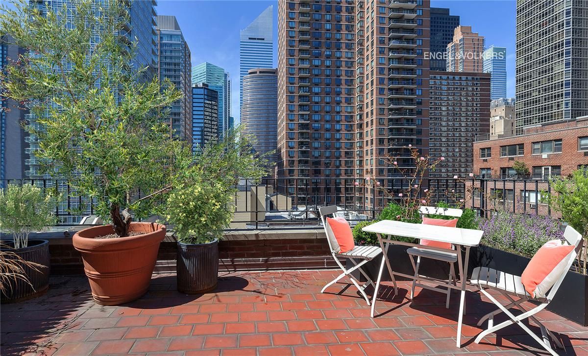 Photo for  333 East 53rd Street  - 333 EAST 53 STREET Cooperative in Midtown East, Manhattan