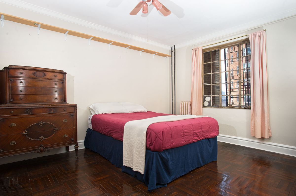 Photo for  Hudson View Gardens  - 116 PINEHURST AVENUE Cooperative in Washington Heights, Manhattan