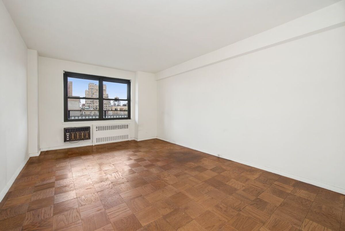 Photo for  Lincoln Towers  - 205 West End Avenue Cooperative in Upper West Side, Manhattan