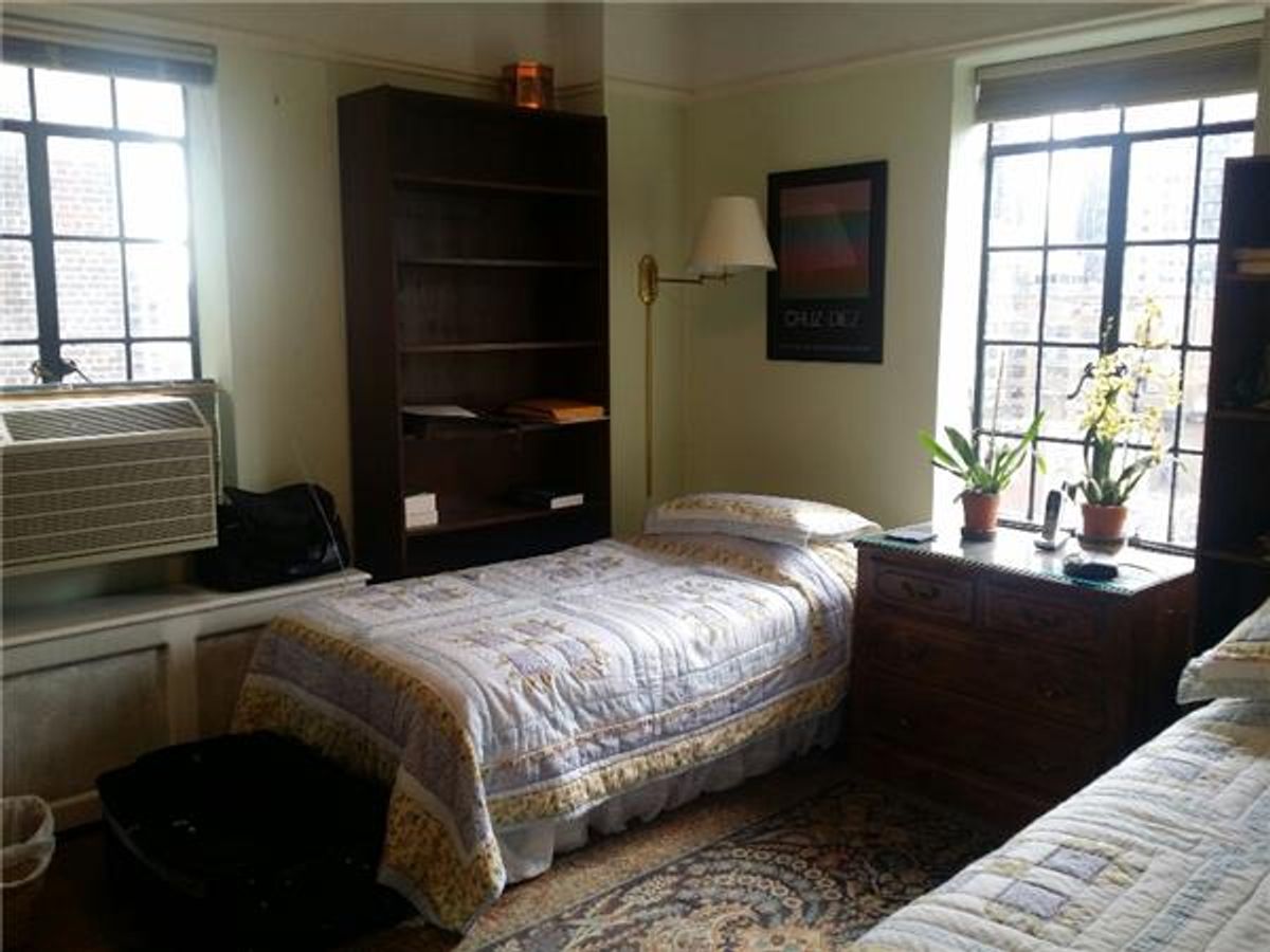 Photo for  Tudor Tower  - 25 TUDOR CITY PLACE Cooperative in Turtle Bay, Manhattan