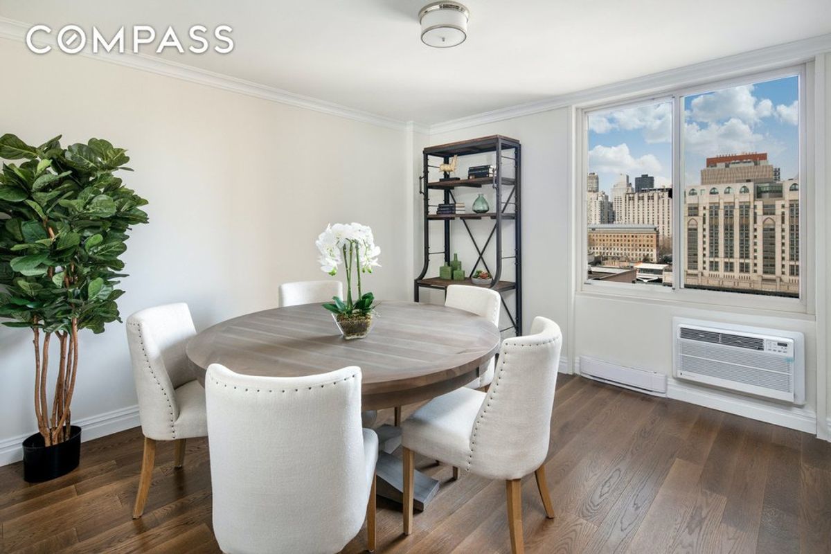 Photo for Island House - 555 MAIN STREET Condominium in Roosevelt Island, Manhattan