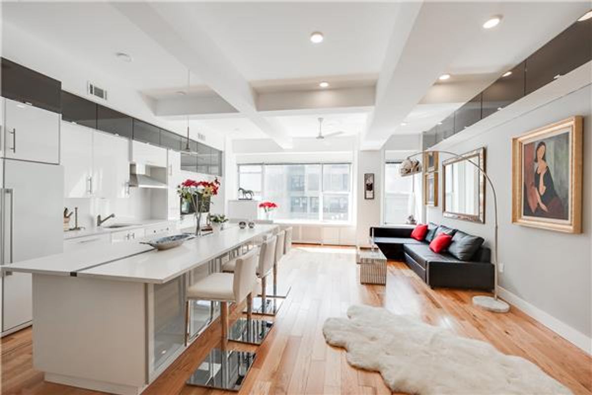 Photo for  Kheel Tower  - 315 7 AVENUE Condominium in Chelsea, Manhattan