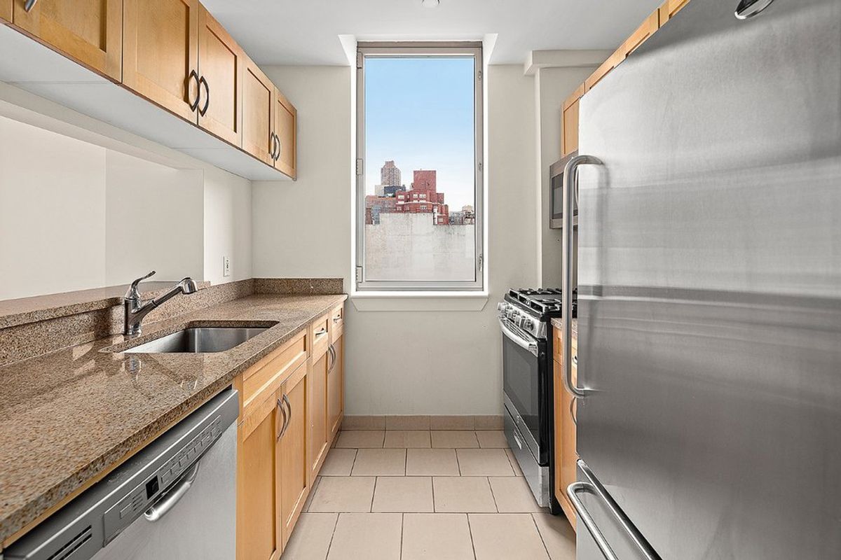 Photo for Sycamore - 250 EAST 30 STREET Condominium in Murray Hill, Manhattan
