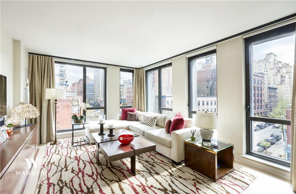 Photo for  160 East 22nd Street  - 280 3 AVENUE Condominium in Gramercy Park, Manhattan