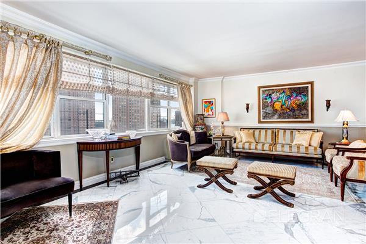 Photo for  River East Plaza  - 402 EAST 90 STREET Condominium in Yorkville, Manhattan