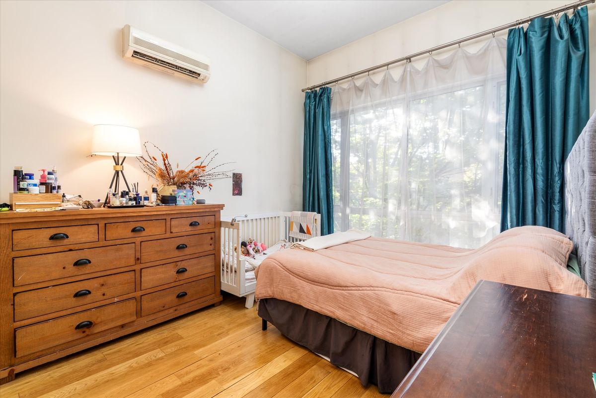727 Dean Street 2F Prospect Heights Brooklyn NY 11238
