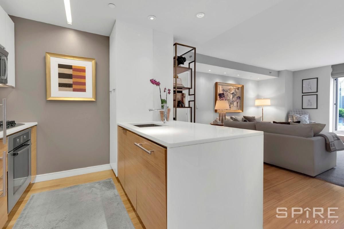 Photo for 303 East 33rd Street - 303 East 33rd Street Condominium in Murray Hill, Manhattan