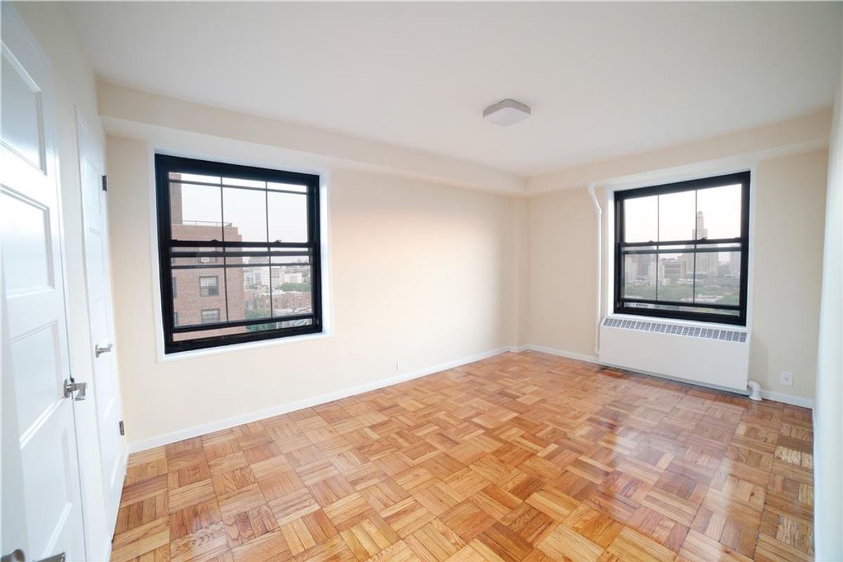 Photo for Clinton Hill Coops - 325 CLINTON AVENUE Cooperative in Clinton Hill, Brooklyn