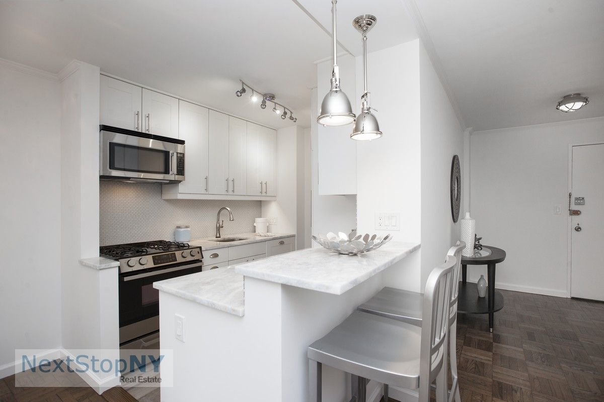 Photo for  251 East 51st Street  - 963 2 AVENUE Cooperative in Midtown East, Manhattan