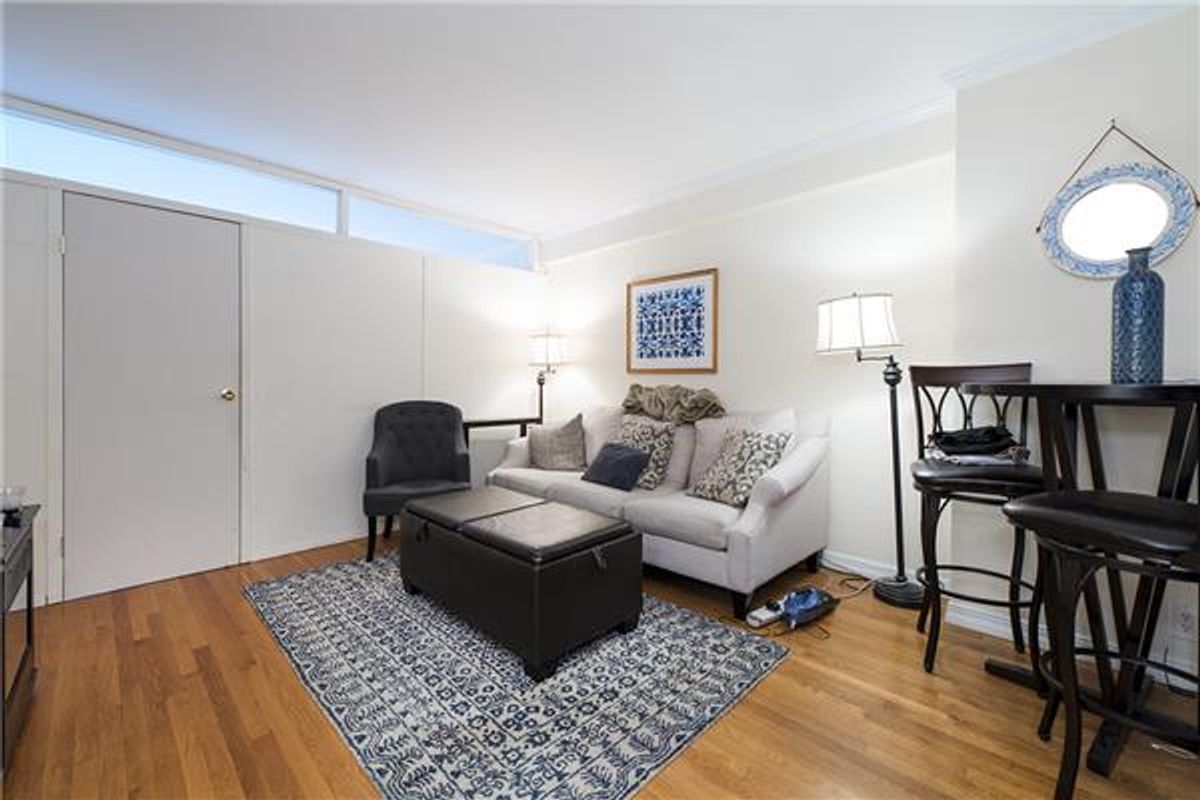 Photo for The Devon Condominium - 333 EAST 34 STREET Condominium in Murray Hill, Manhattan