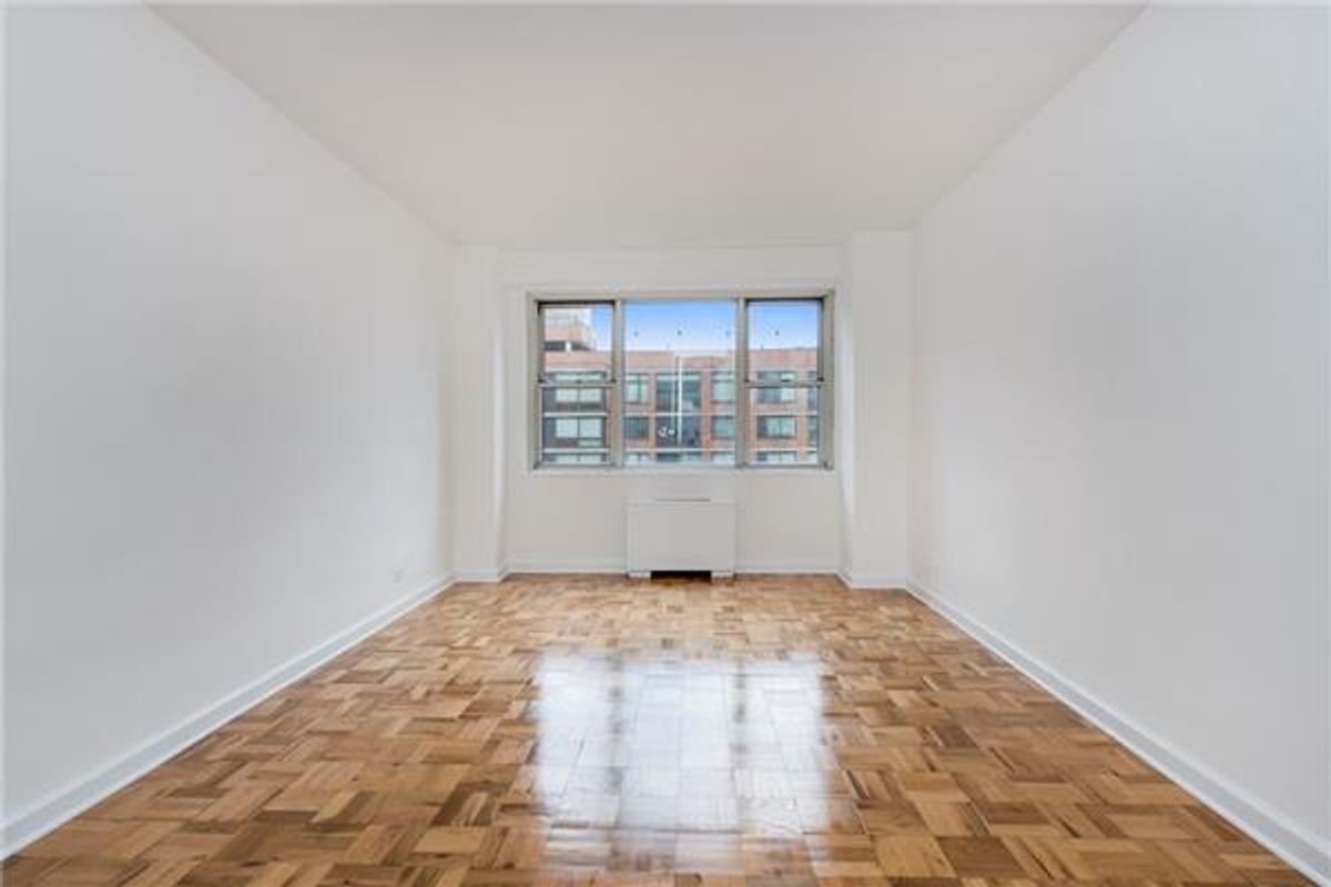 Photo for The Churchill - 300 East 40th Street Condominium in Turtle Bay, Manhattan