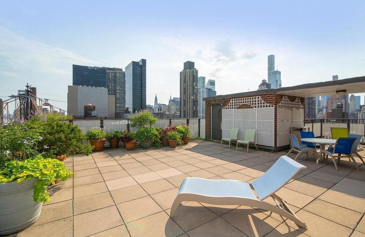 Photo for  York River House  - 1175 YORK AVENUE Condominium in Upper East Side, Manhattan