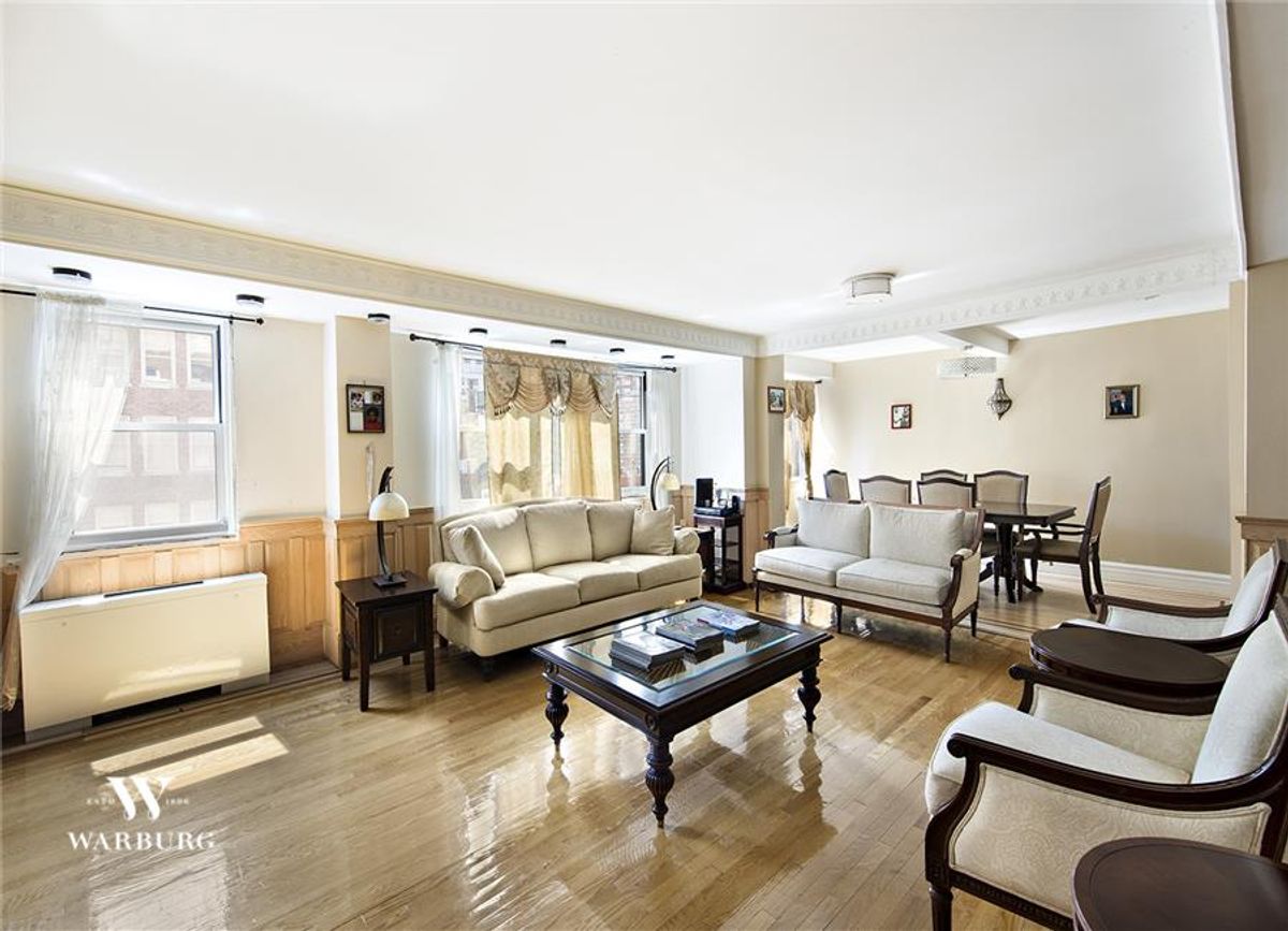 Photo for  123 East 75th Street  - 1056 LEXINGTON AVENUE Cooperative in Lenox Hill, Manhattan