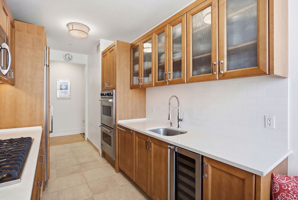 205 East 85th Street 18D Upper East Side New York NY 10028