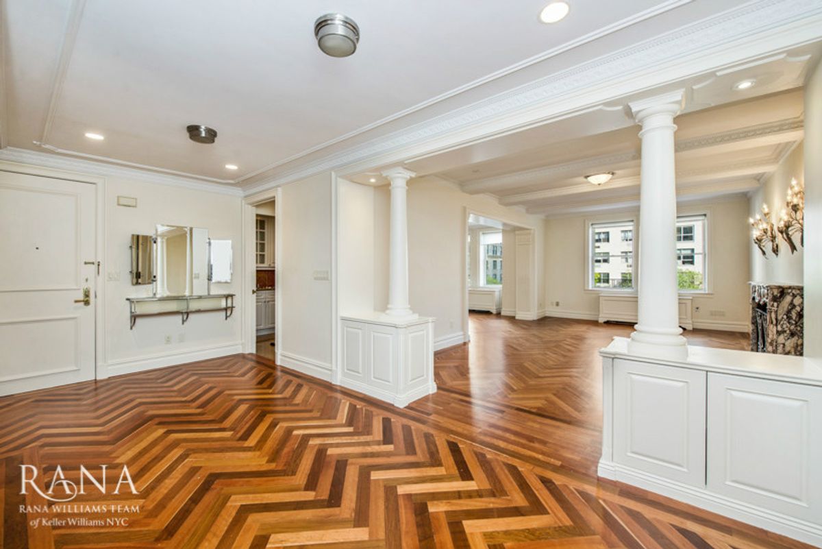 Photo for  The Mayfair  - 610 PARK AVENUE Condominium in Upper East Side, Manhattan