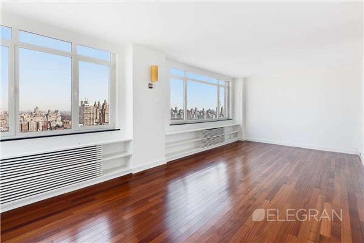 Photo for 45 West 67th Street - 45 WEST 67 STREET Condominium in Upper West Side, Manhattan