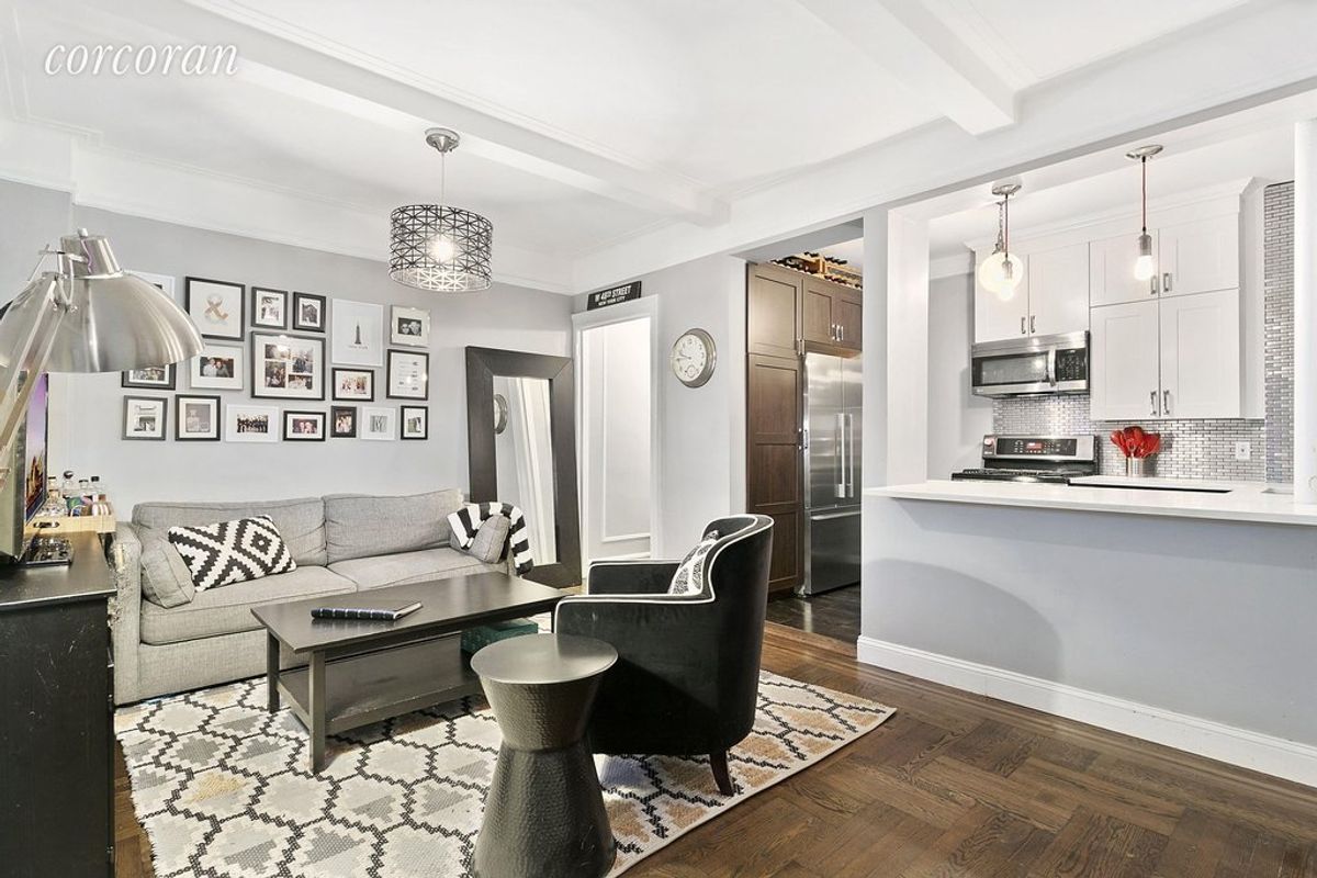 Photo for 21 East 90th Street - 1254 MADISON AVENUE Cooperative in Carnegie Hill, Manhattan