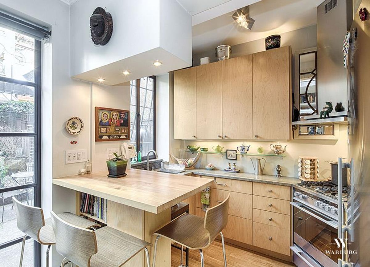 Photo for  The Peter Warren  - 45 WEST 10 STREET Cooperative in Greenwich Village, Manhattan