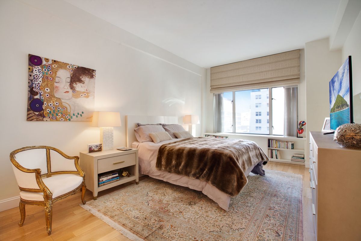 Photo for  200 East 57th Street  - 935 3 AVENUE Cooperative in Midtown East, Manhattan