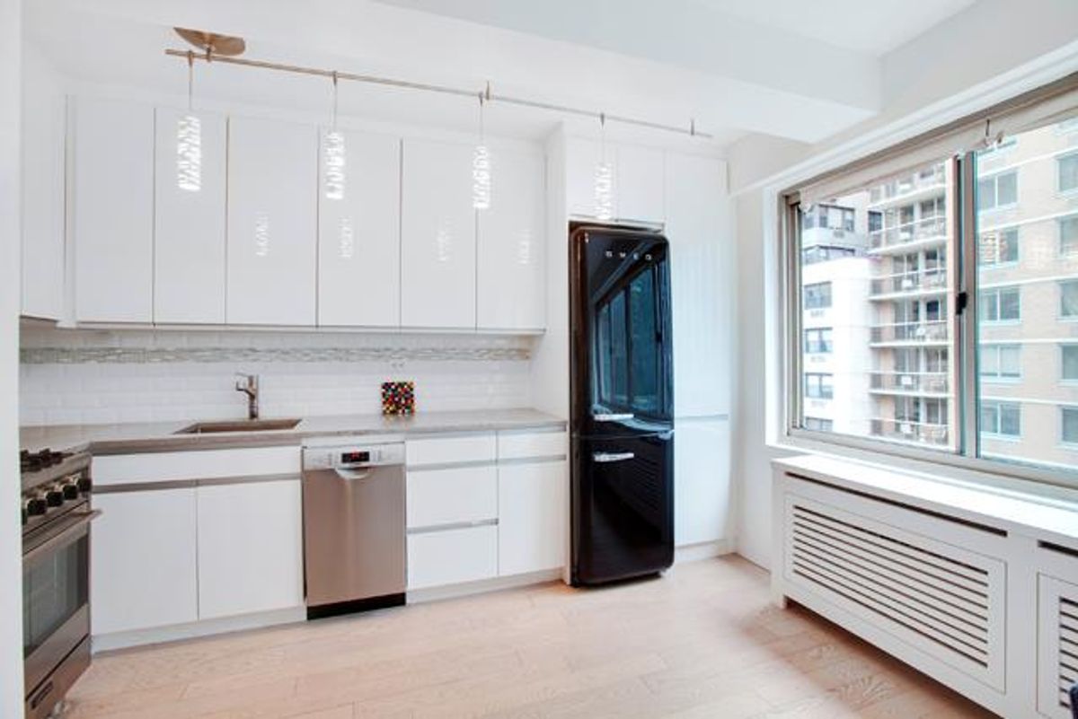 Photo for  Executive House  - 225 EAST 46 STREET Condominium in Midtown East, Manhattan