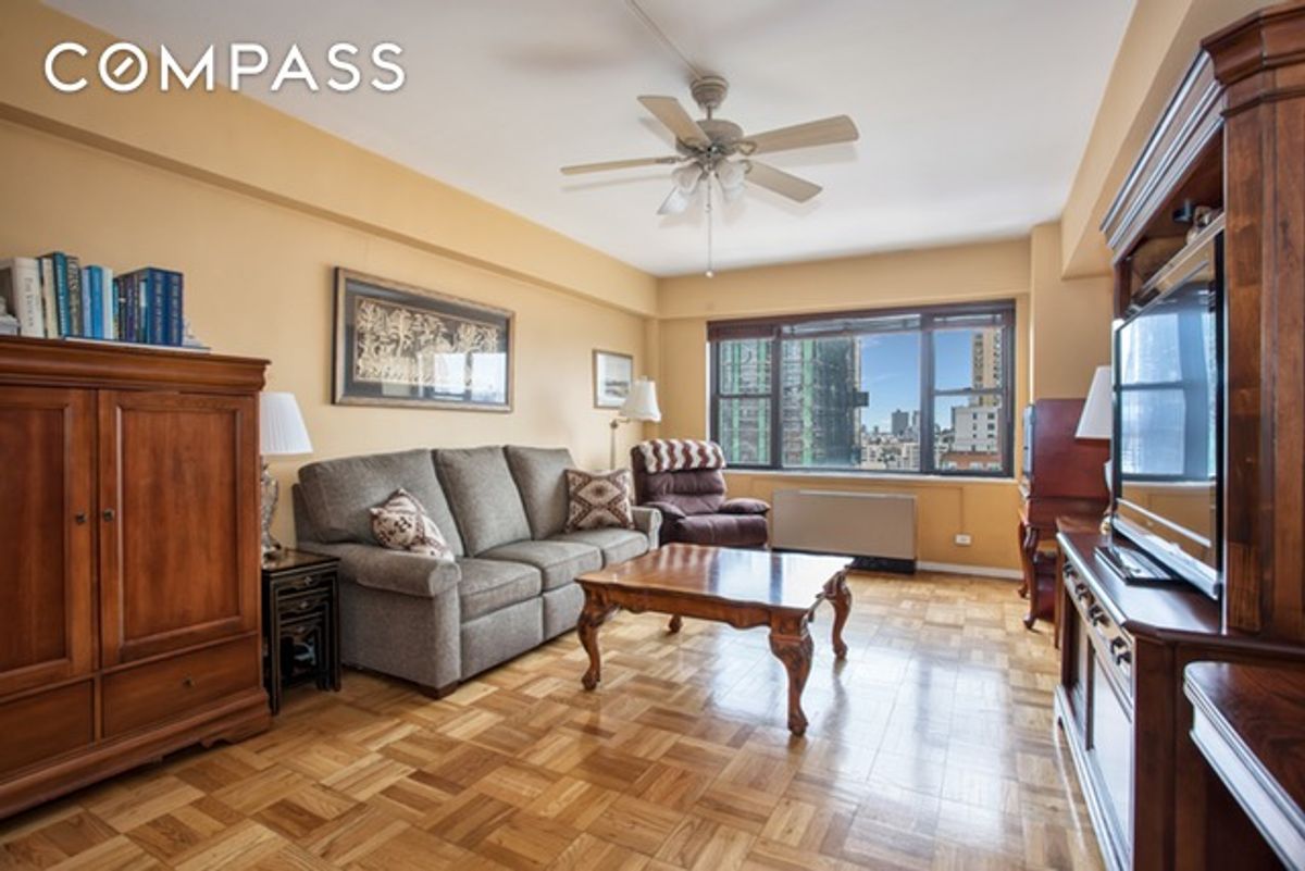 Photo for Quaker Ridge - 267 3 AVENUE Cooperative in Gramercy Park, Manhattan