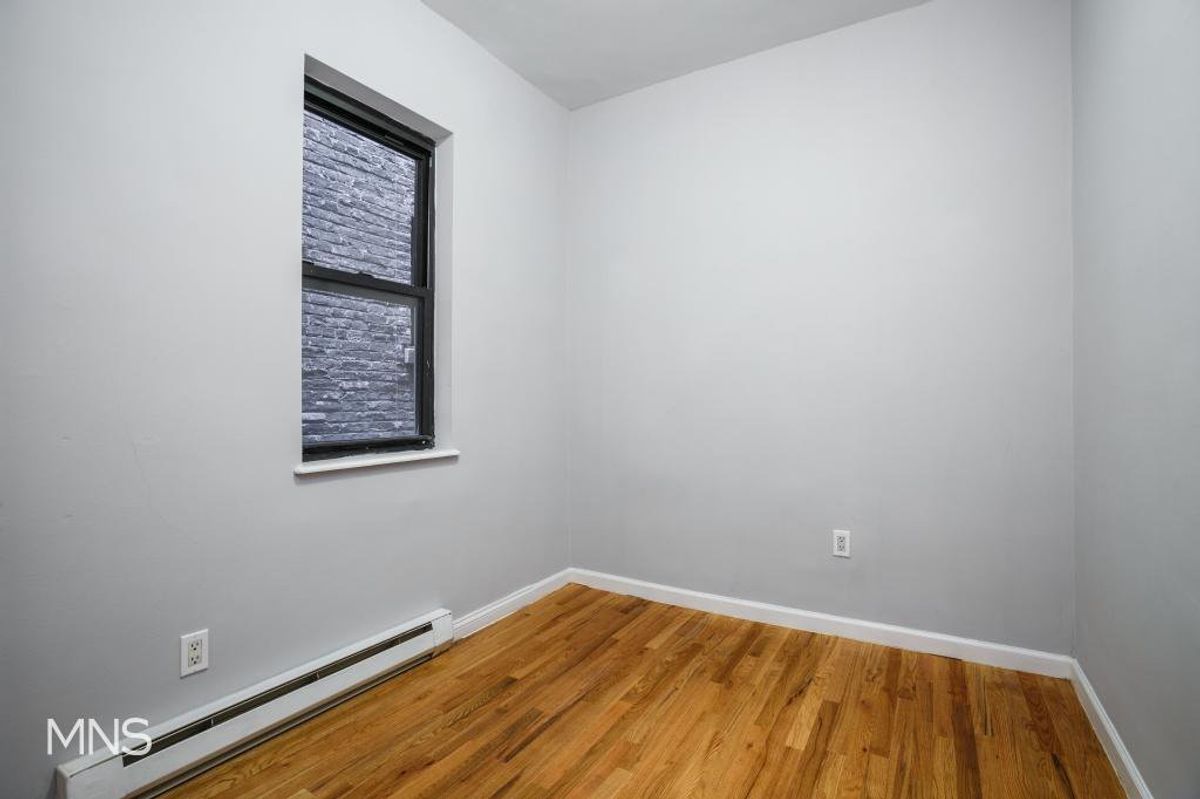 Photo for  170 EAST 90 STREET  - 170 EAST 90 STREET Cooperative in Upper East Side, Manhattan