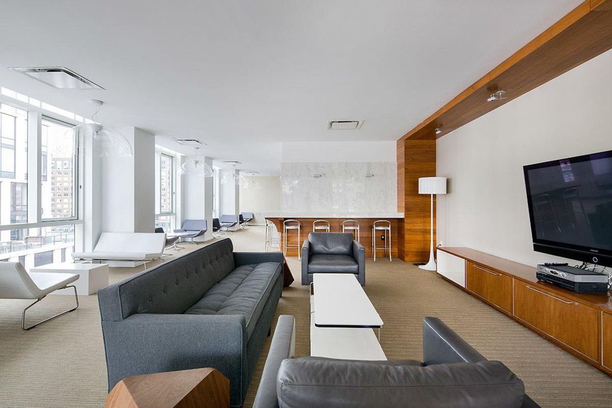 Photo for 200 Chambers Street - 200 CHAMBERS STREET Condominium in Tribeca, Manhattan