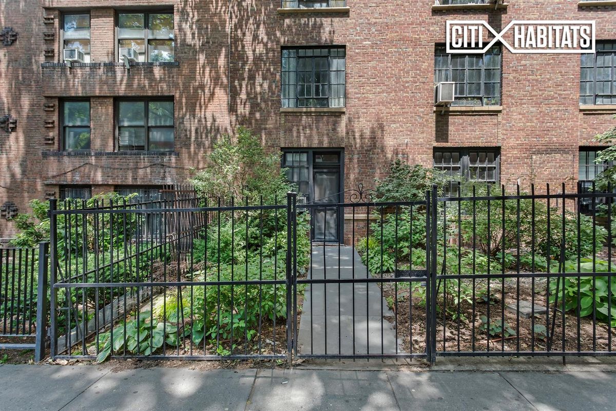 Photo for  The Griffin  - 101 LAFAYETTE AVENUE Cooperative in Fort Greene, Brooklyn