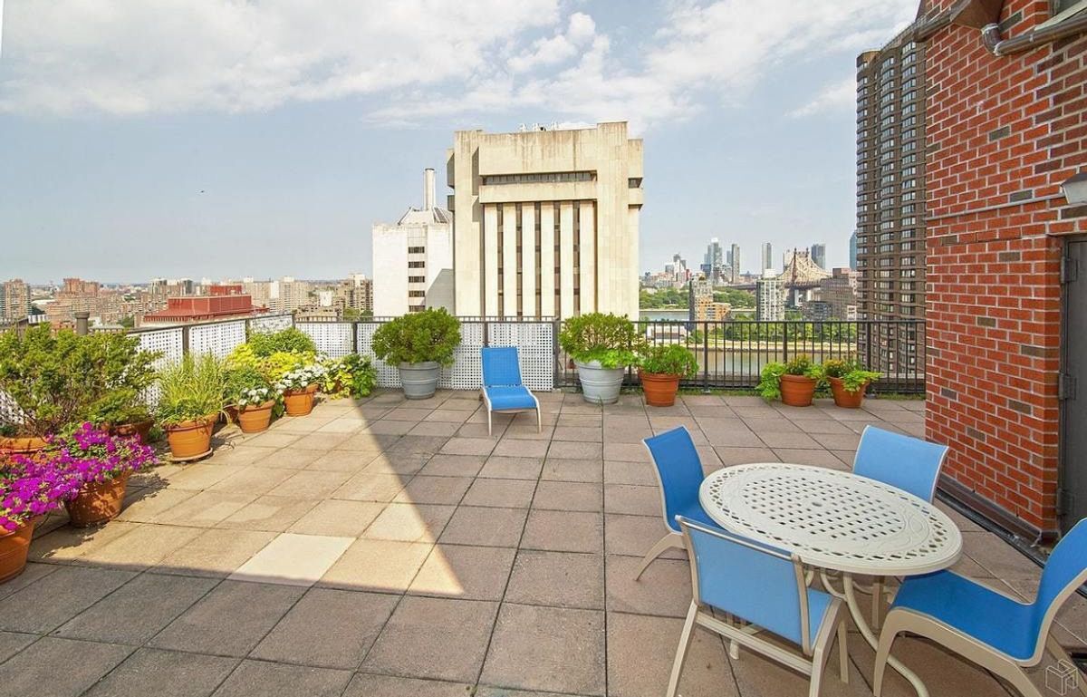 Photo for York River House - 1175 YORK AVENUE Condominium in Upper East Side, Manhattan