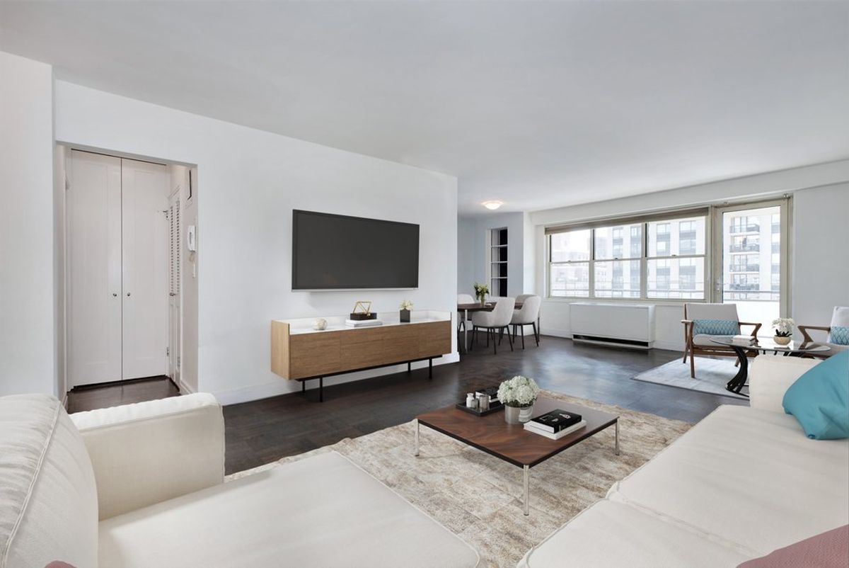 Photo for The Park Lane - 185 East 85th Street Rental Building in Upper East Side, Manhattan