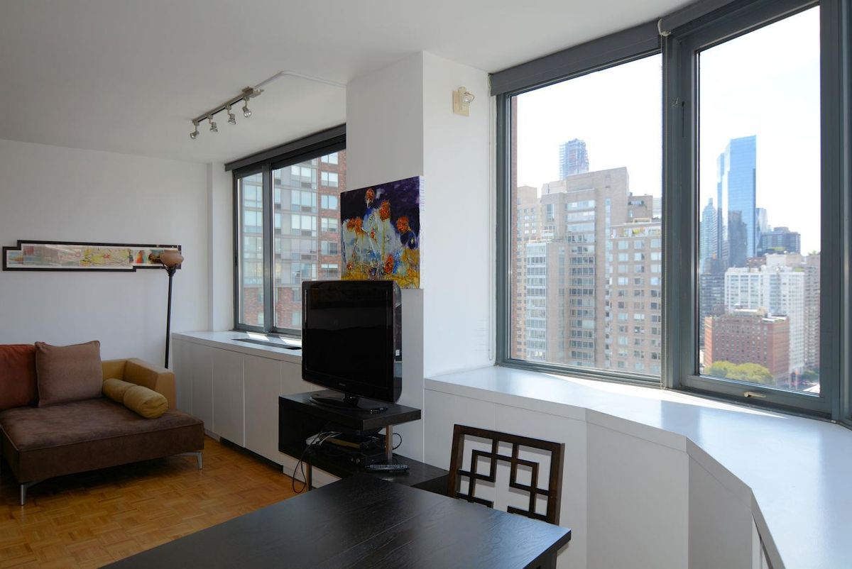 Photo for  The Copley  - 2000 BROADWAY Condominium in Upper West Side, Manhattan