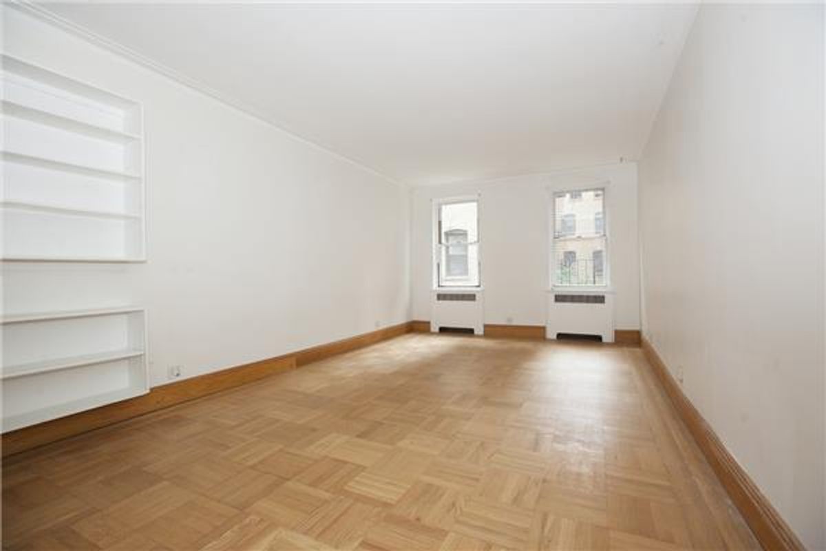 Photo for  Beekman Court  - 349 EAST 49 STREET Cooperative in Midtown East, Manhattan