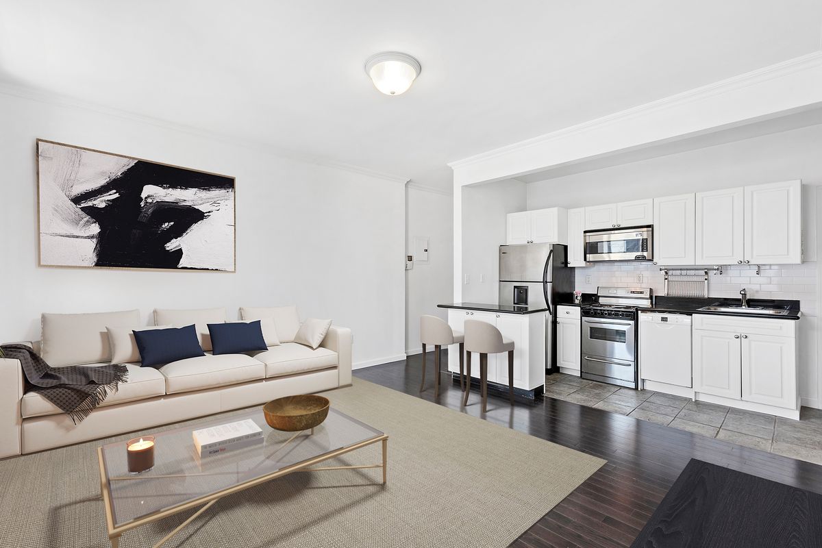 Photo for The Park Central - 220 West 111th Street Condominium in Harlem, Manhattan
