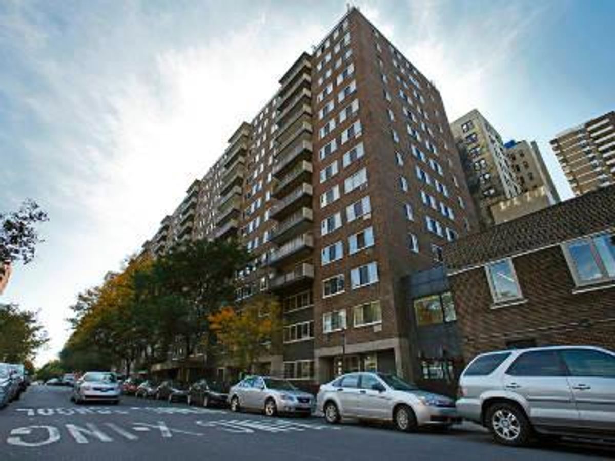Photo for 120 West 97th Street - 120 West 97th Street Rental Building in Upper West Side, Manhattan