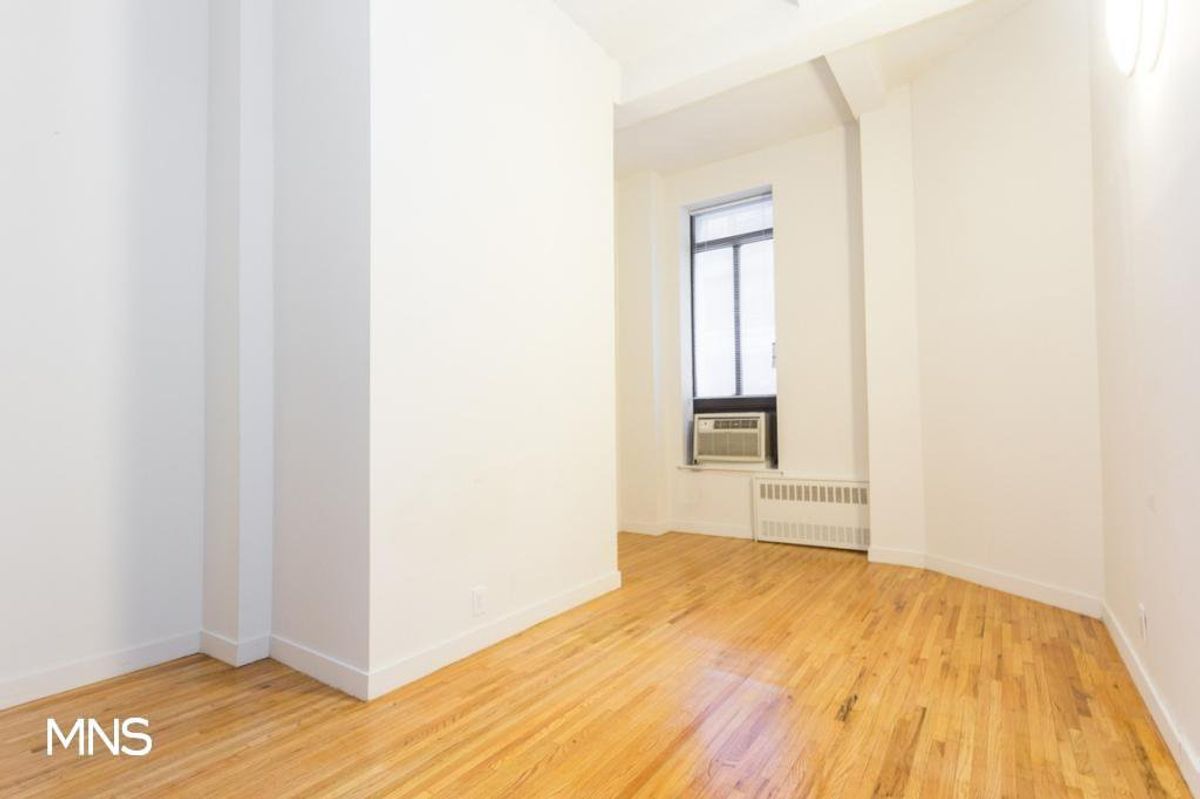 Photo for  330 East 80th Street  - 330 EAST 80 STREET Cooperative in Upper East Side, Manhattan