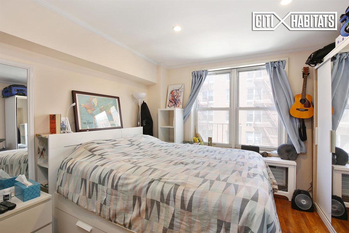 Photo for  The Montparnasse  - 22 WEST 14 STREET Cooperative in Greenwich Village, Manhattan