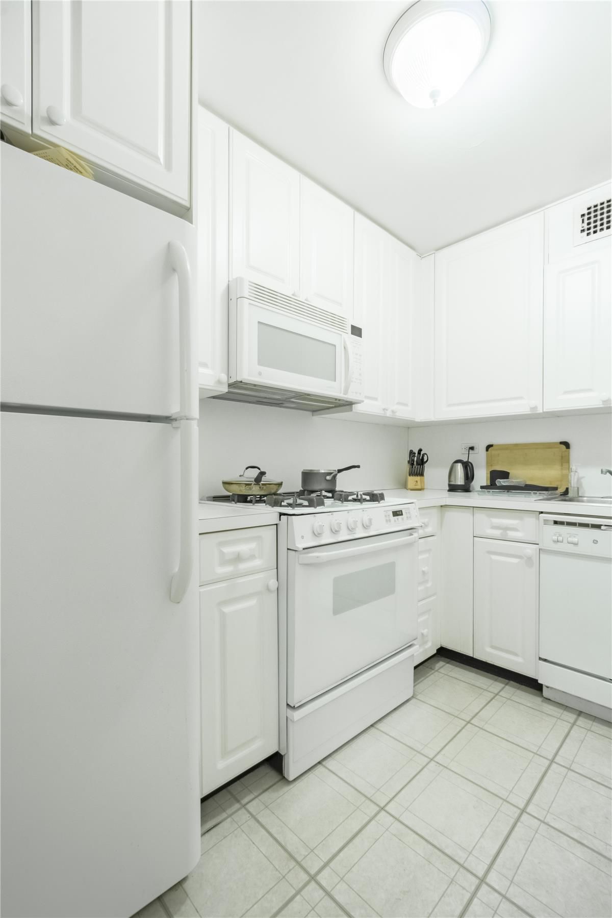 Photo for  Lincoln Terrace  - 141 AMSTERDAM AVENUE Cooperative in Lincoln Square, Manhattan