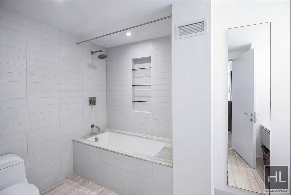 322 West 57th Street 47V Clinton New York NY 10019
