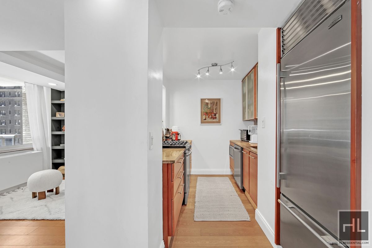 250 West 90th Street 8K Upper West Side New York NY 10024