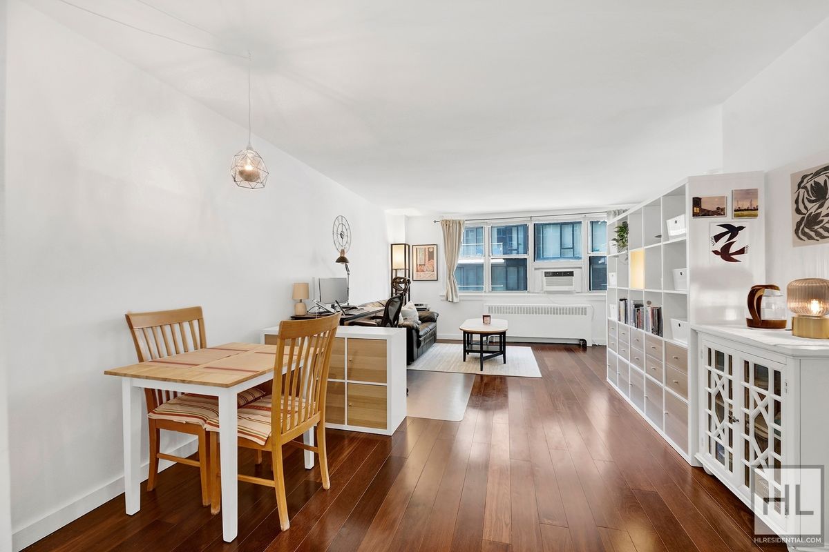 240 East 35th Street 5C Murray Hill New York NY 10016