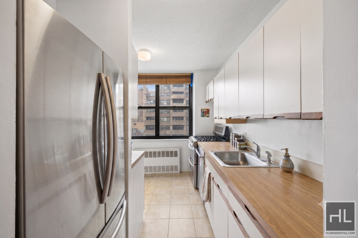 301 East 87th Street 15D Upper East Side New York NY 10128