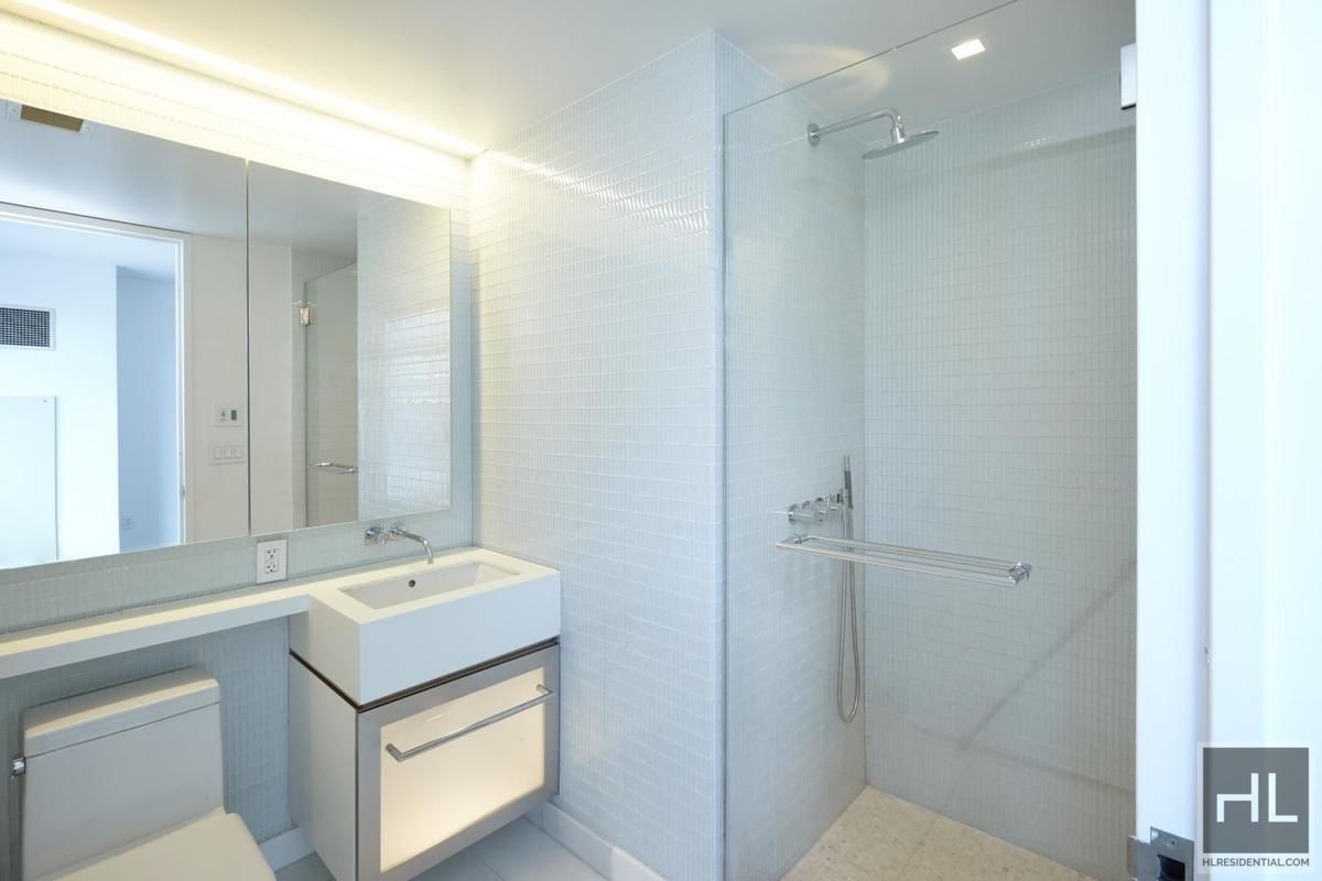 Photo for The Laurel - 400 East 67th Street Condominium in Upper East Side, Manhattan