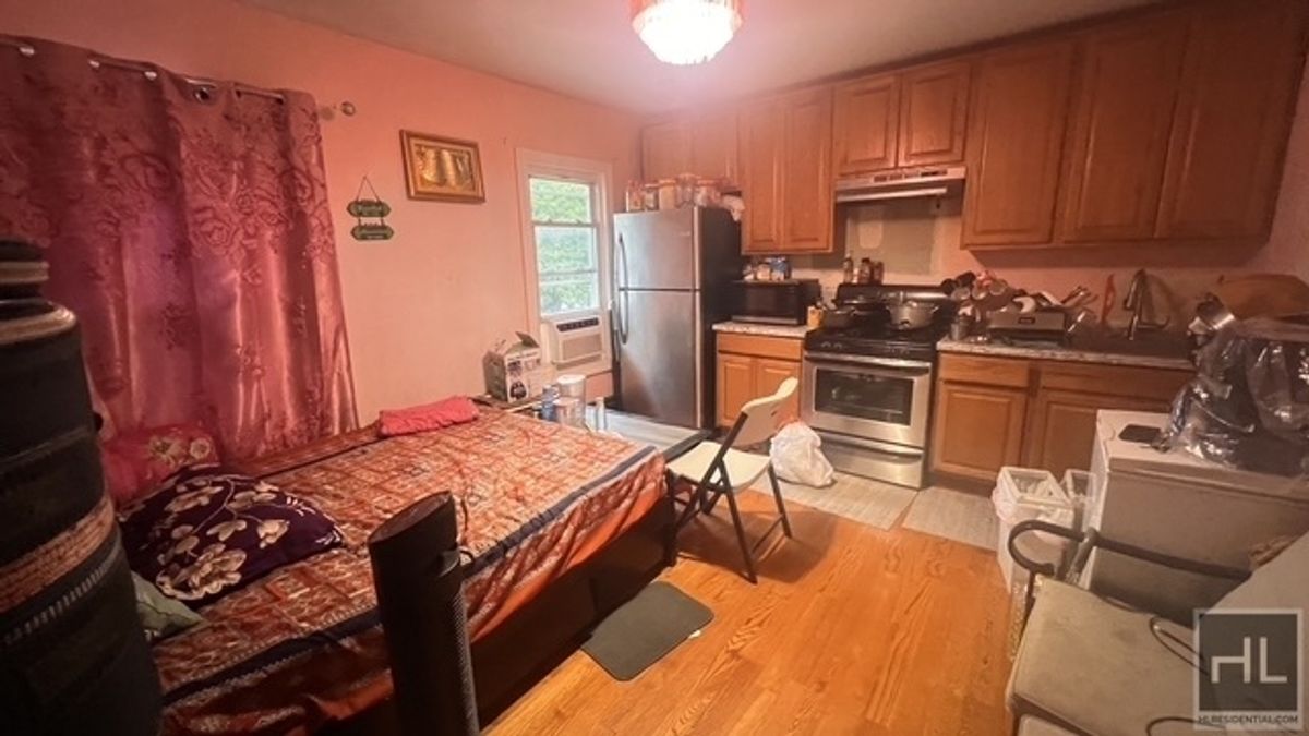3322 Farragut Road East Flatbush Brooklyn NY 11210