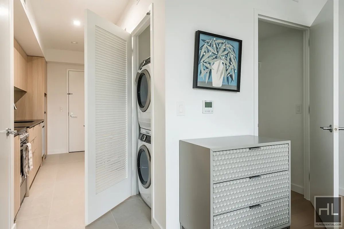 975 Nostrand Avenue Crown Heights Brooklyn NY 11225