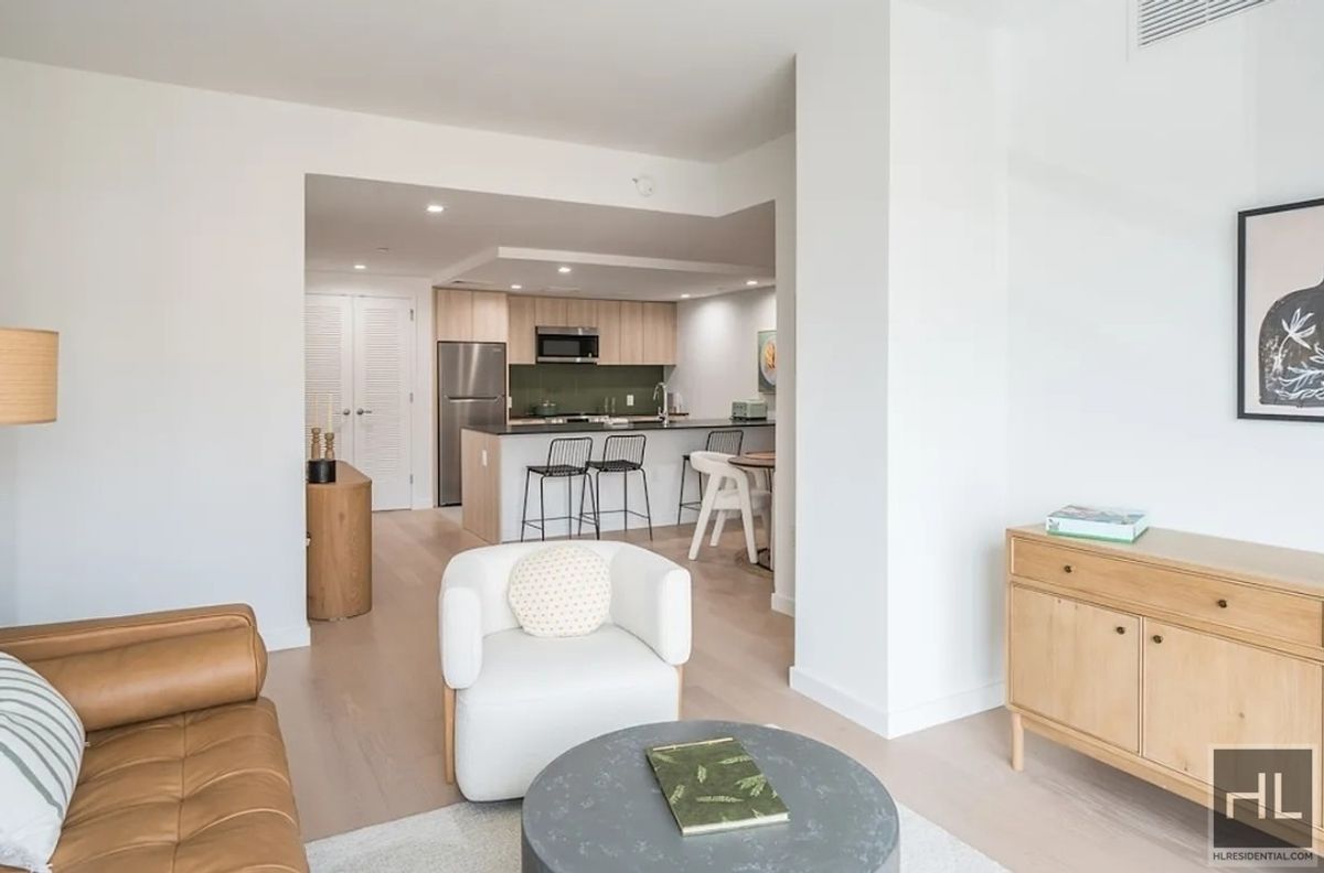 975 Nostrand Avenue Crown Heights Brooklyn NY 11225