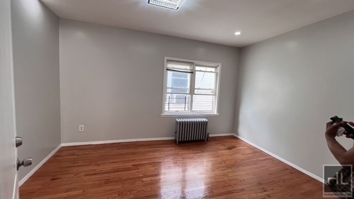 95-19 77th Street Ozone Park Queens NY 11416
